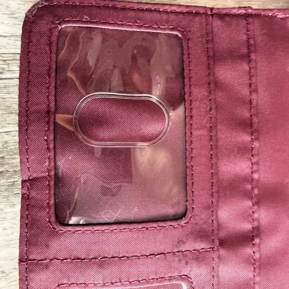 Vera Bradley RFID Turnlock Wallet in Cotton - Picture 13 of 16
